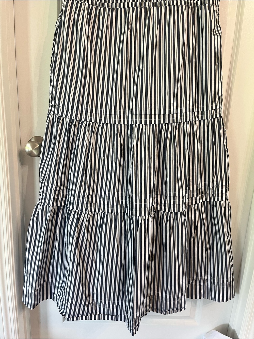 Quince 100% Organic Cotton Poplin Tiered Maxi Dress with Pockets Stripes Large - Picture 8 of 9